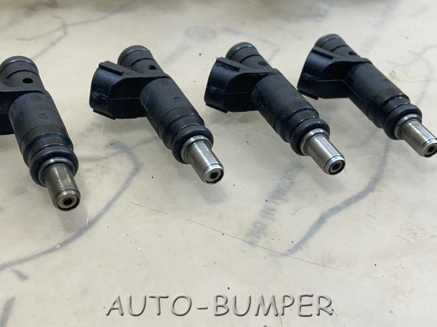 Audi A4 2001- Форсунка топливная 7094B04710, 06B1335511, 06B133551T